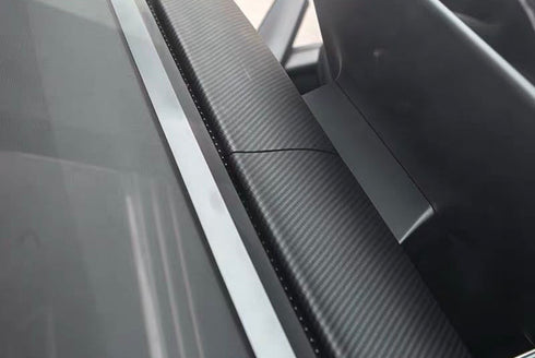 TSLA Cover / deksel til dashboard - Montert i bil - Elbilgrossisten